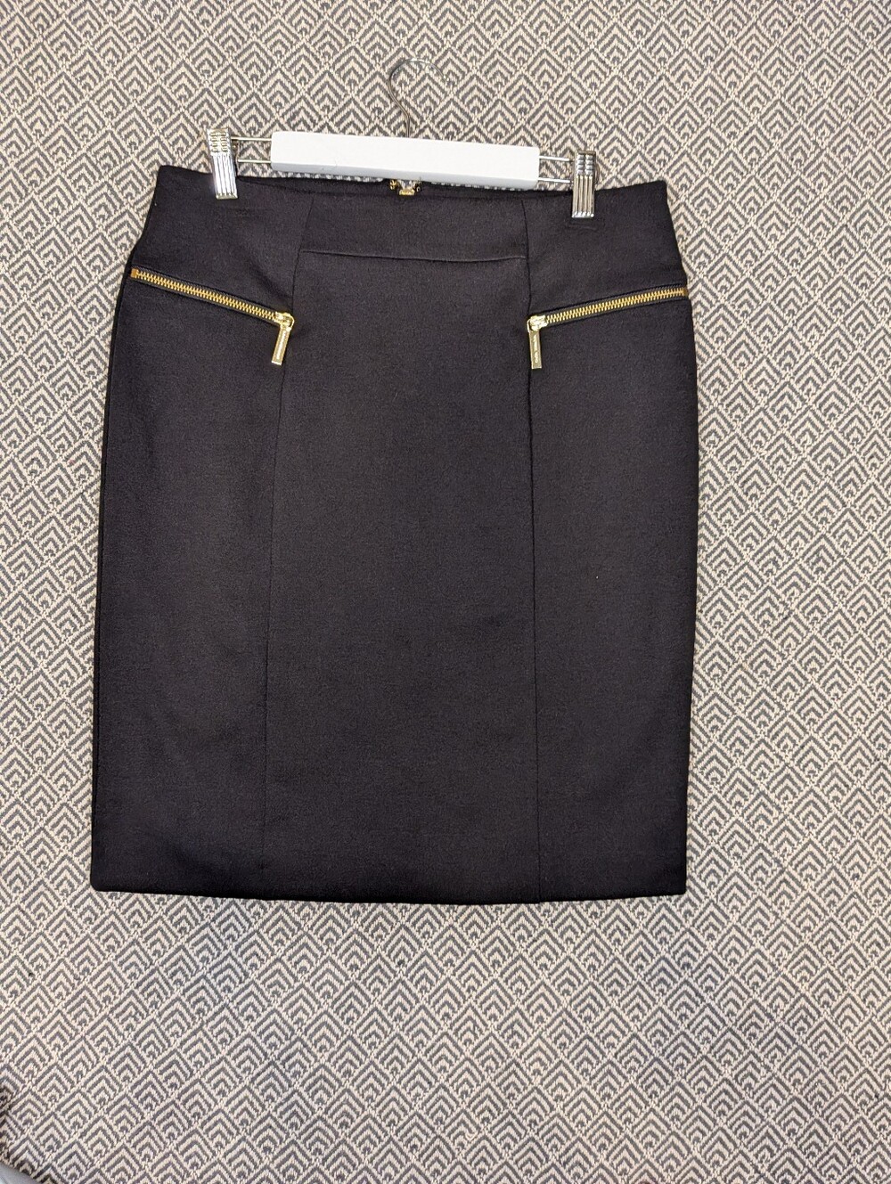 NWOT Michael Kors Black Pencil Skirt Size 8 Gold Zip Detail Work Chic